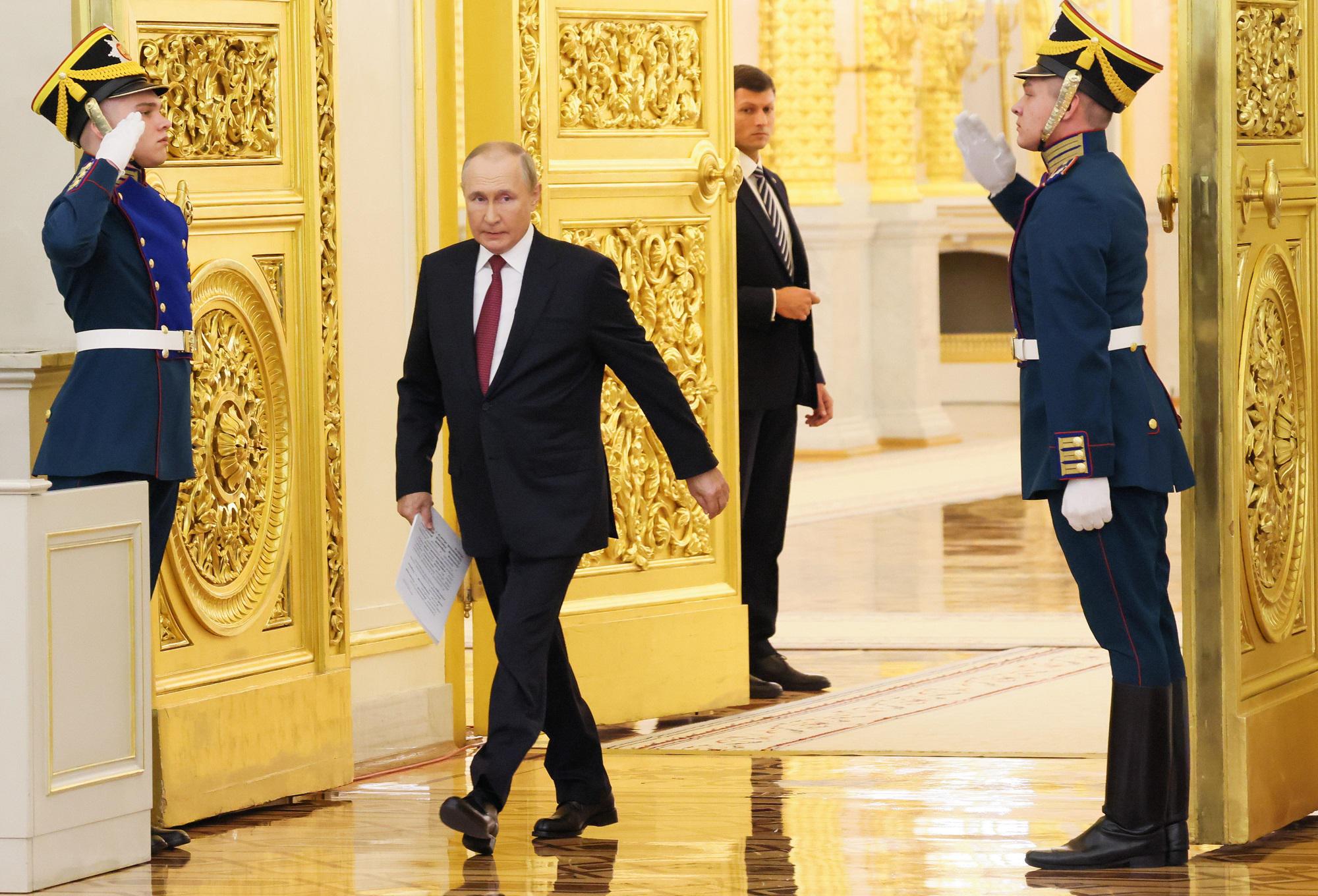 Russia, media: Putin annuncia ricandidatura a presidenza