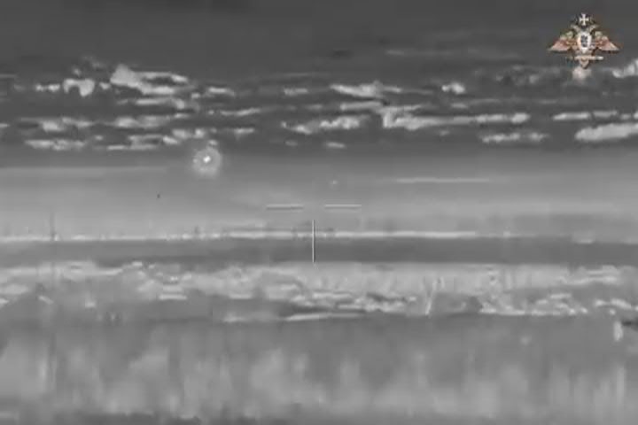 Russia usa la superbomba in Ucraina, l'esplosione - Video