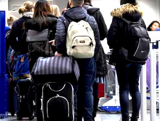 ryanair-aeroporto-passeggeri-bagagli-check-in