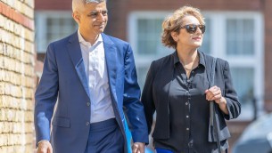 Sadiq Khan eletto sindaco di Londra per la terza volta