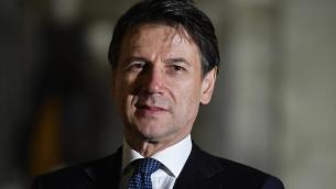 Salario minimo Italia, Conte rilancia: "Basta lavoratori poveri, partiti ci aiutino"