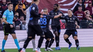 Salernitana-Napoli 0-2, decidono i gol di Raspadori ed Elmas