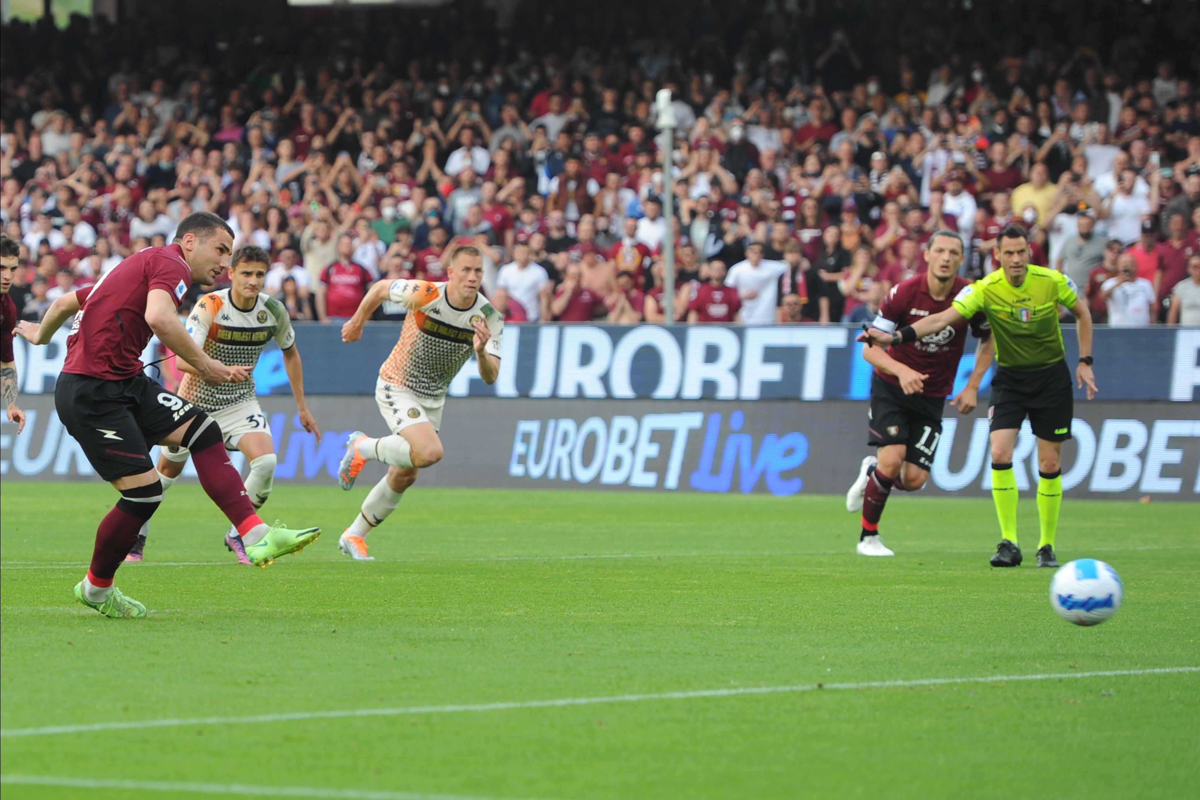 Salernitana-Venezia 2-1, campani vedono salvezza