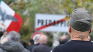 Saluto romano e ostentazione simboli fascisti a Predappio: 8 indagati
