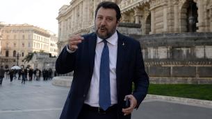 Salvini: "Momento di tagliare le tasse, serve pace fiscale"