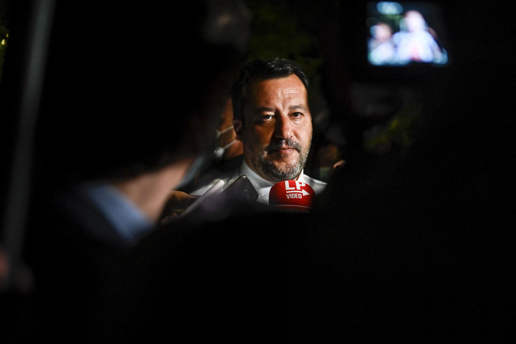 Salvini: "Se Lamorgese non sa fare ministro, lo lasci fare ad altri"