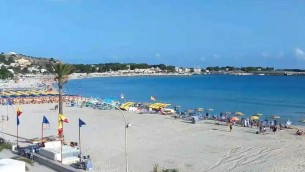 San Vito Lo Capo, la obbliga a pagare in contanti e senza ricevuta: ad arrivo cc ristoratore scappa