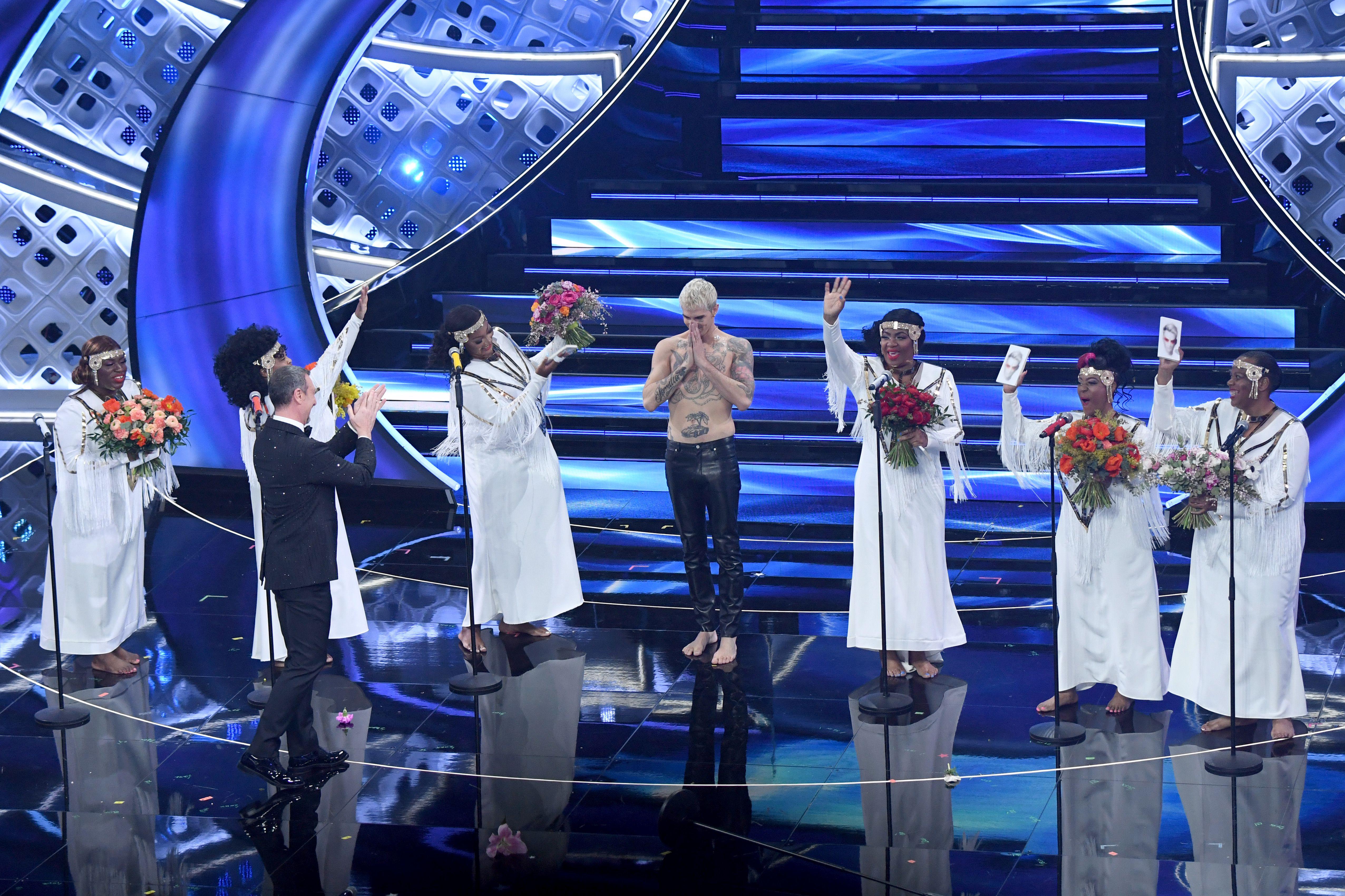 Sanremo 2022, Amadeus: "Da cattolico non sono stato turbato da Achille Lauro"