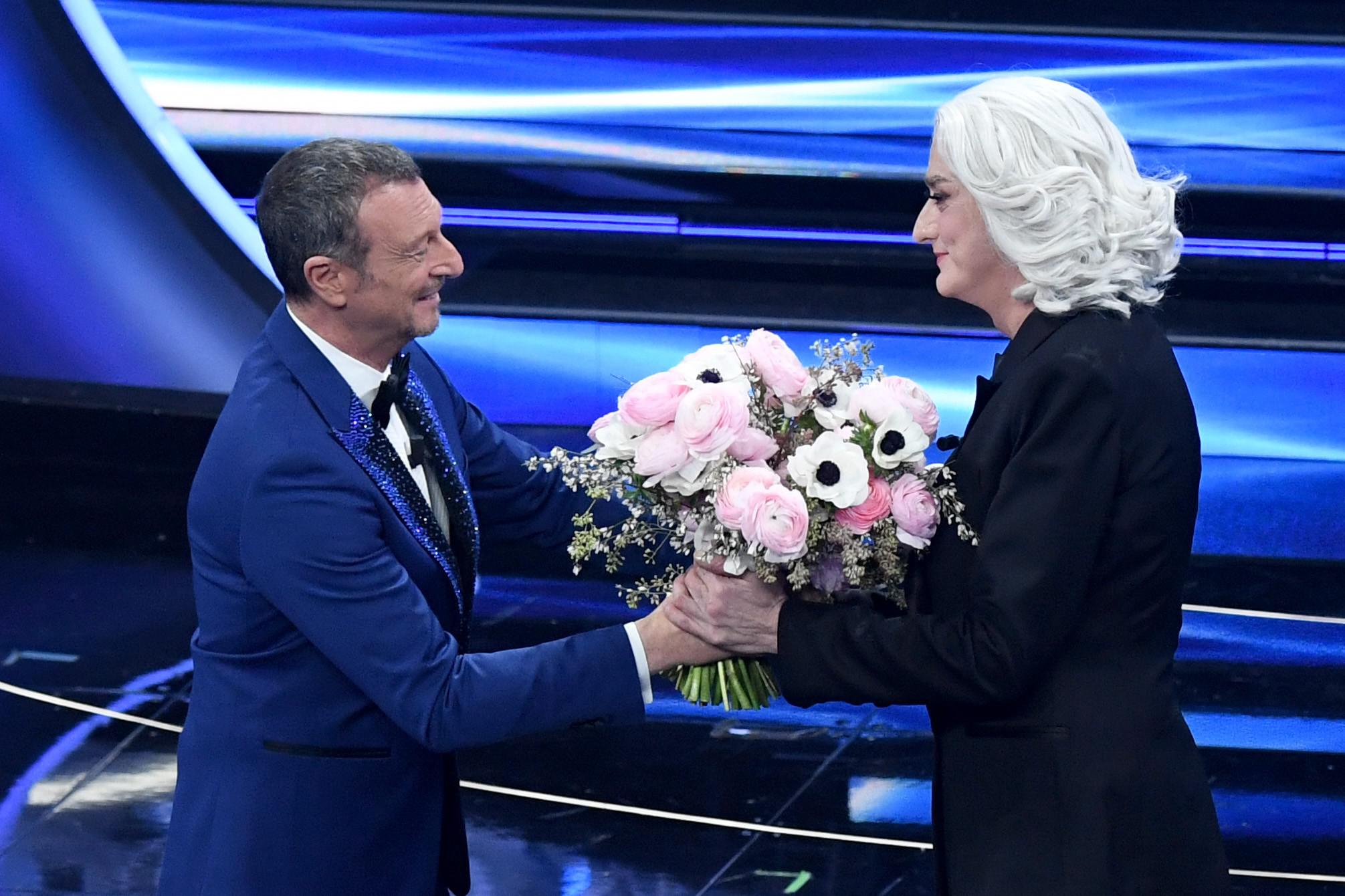 Sanremo 2022, ascolti continuano a volare