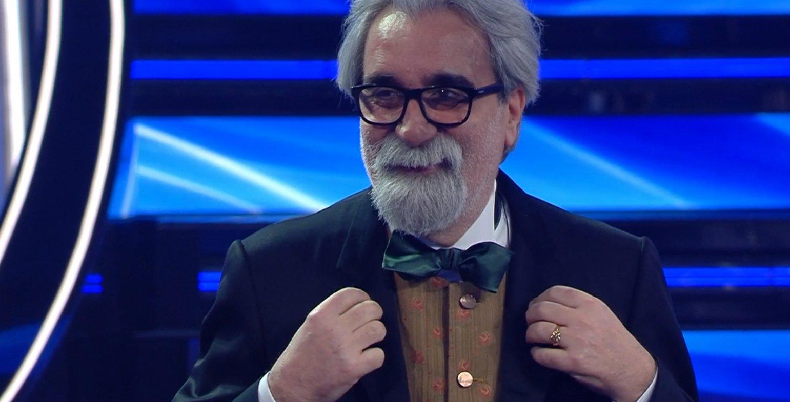 Sanremo 2022, ecco Beppe Vessicchio: ovazione al Festival