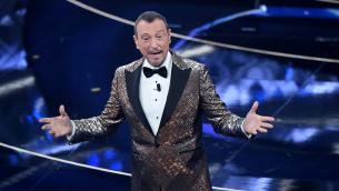 Sanremo 2023, Amadeus pubblica Regolamento: "Cerco 25 pezzi radiofonici"