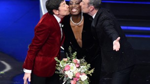 Sanremo 2023, ascolti tv terza serata: 57,6% di share, mai così alto dal 1995