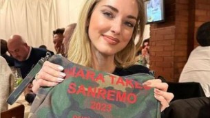 Sanremo 2023, Ferragni si prepara con 'kit' di sopravvivenza e rito propiziatorio