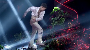 Sanremo 2023, ironia Fiorello: "Voglio spezzare rosa in favore Blanco"