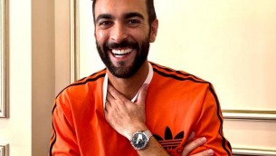 Sanremo 2023, Mengoni: "Prima telefonata a mia madre, ma festeggiava in piazza"