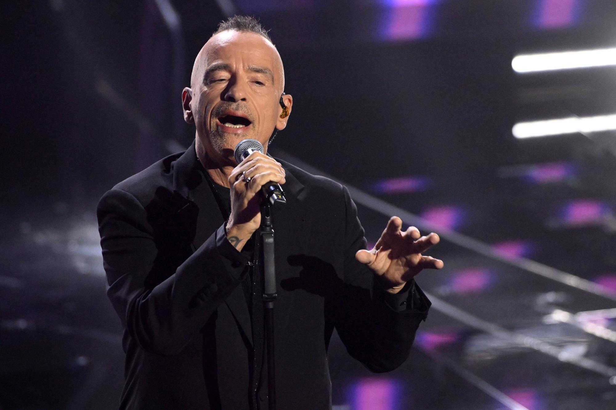 Sanremo 2024, Ramazzotti e il messaggio di pace: "Basta guerre, basta sangue"