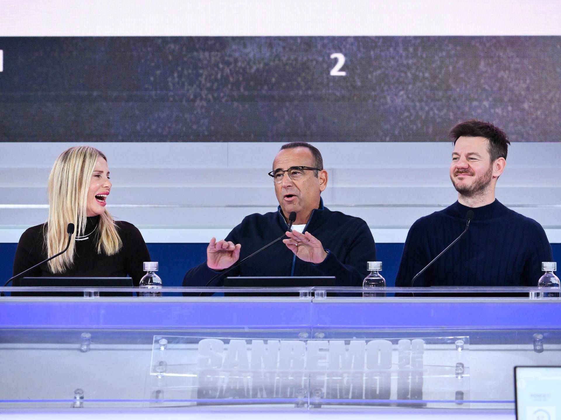 Sanremo 2025, Conti scherza su ascolti record: "Allora chiudiamolo qui"