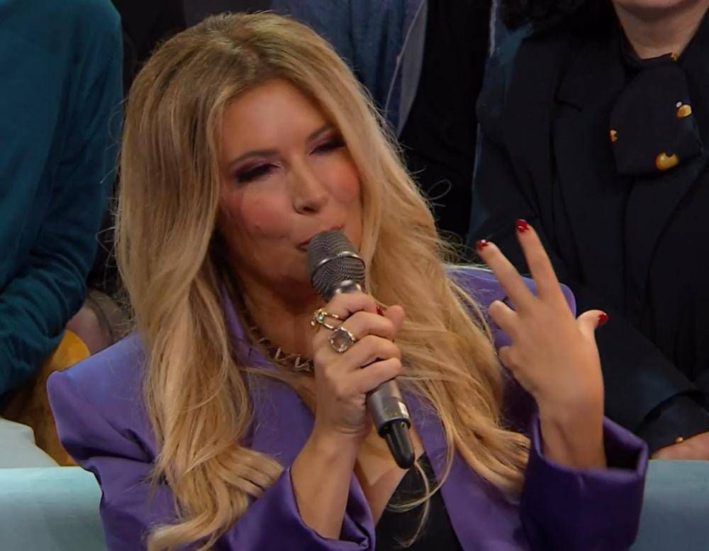 Sanremo 2025, Lucarelli: "Bianca Balti interessante, Malgioglio non è Bianca Censori"