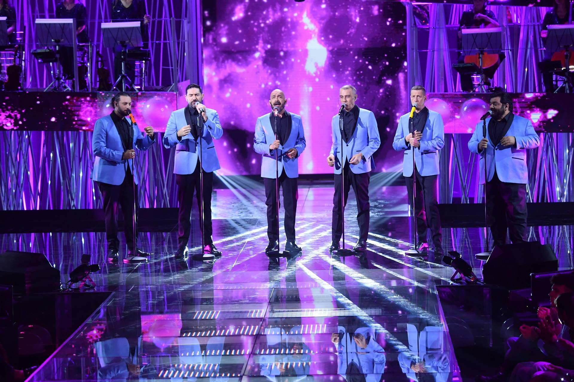 Sanremo 2025, Neri per Caso chi sono: il gruppo che duetta con Massimo Ranieri