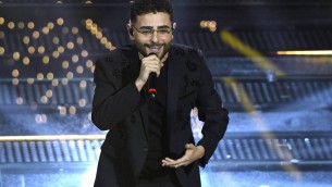 Sanremo 2025, Rocco Hunt chi è: l'infanzia difficile, il Festival 2014 e le collaborazioni