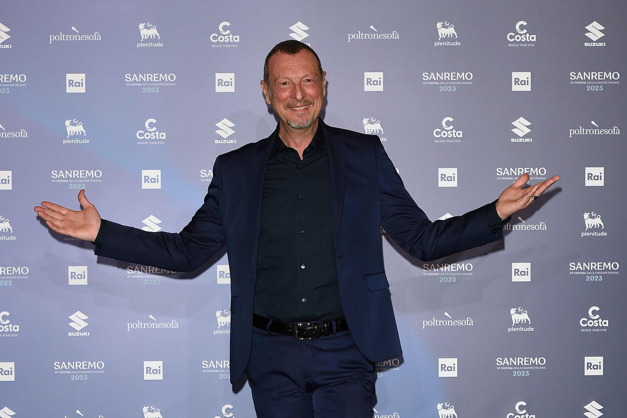 Sanremo, Amadeus: "Già mi manca, domani vado a scegliere abiti per prossimo"