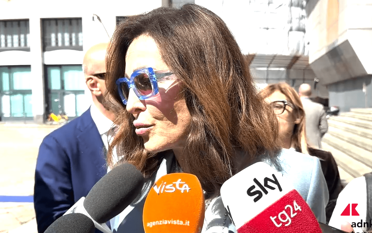 Santanchè: "Bilaterale con ministro Turismo emiratino, rapporti buoni"