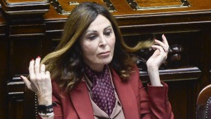 Santanchè si difende in Aula: "No a ergastolo mediatico", e apre alle dimissioni