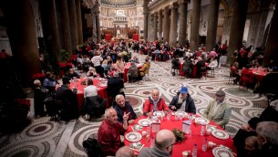 Sant'Egidio, oggi pranzi di Natale per 80mila persone in Italia e 250mila nel mondo