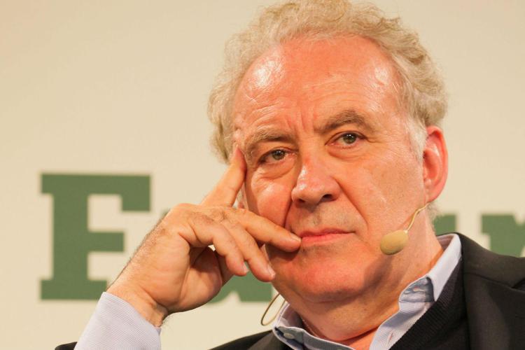 Santoro: "Berlusconi ha perso voti con Travaglio in tv"