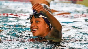 Sara Curtis, chi è la stella del nuoto azzurro che ha battuto Federica Pellegrini