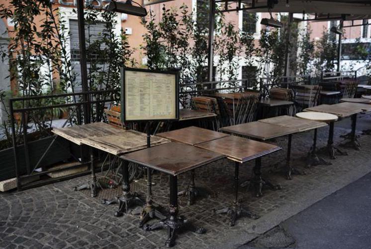 Sardegna zona rossa, regole per spostamenti e scuola