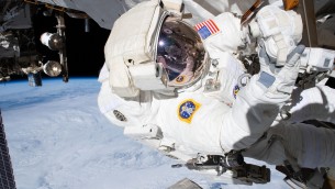 Satellite Russia in frantumi, astronauti al riparo nell'Iss