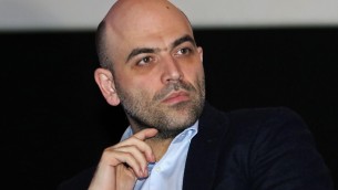 Saviano a processo per diffamazione: "Fiero di essere imputato"