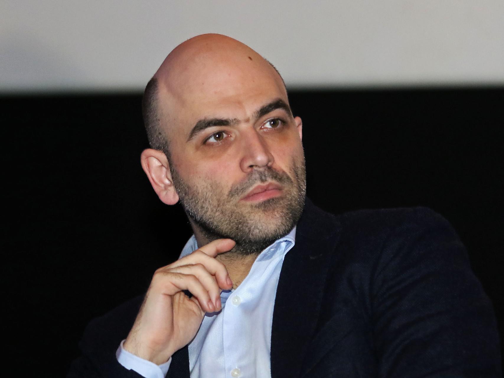 Saviano a processo per diffamazione: "Fiero di essere imputato"