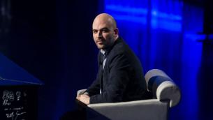 Saviano: "A soli 26 anni inscatolato in una blindata, voglio gridarlo"
