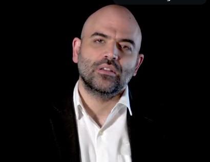 Saviano contro Salvini assente al processo: "Minaccia ma poi scappa"