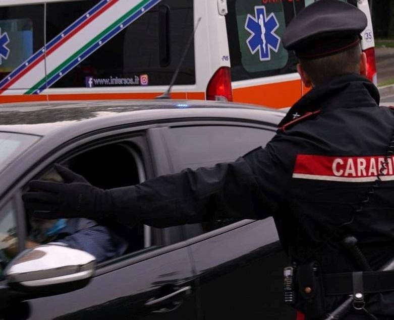 Schianto mortale nel Pistoiese, muore 21enne ad Agliana