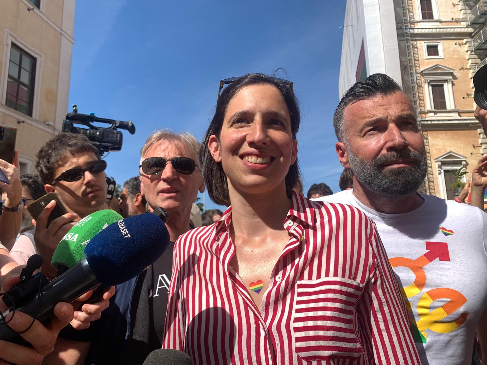 Schlein al Pride: "Al G7 persa altra occasione ma noi continueremo a difendere i diritti"
