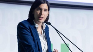 Schlein: "Hippy? Governo diviso, Meloni ridotta ad attaccare opposizione"