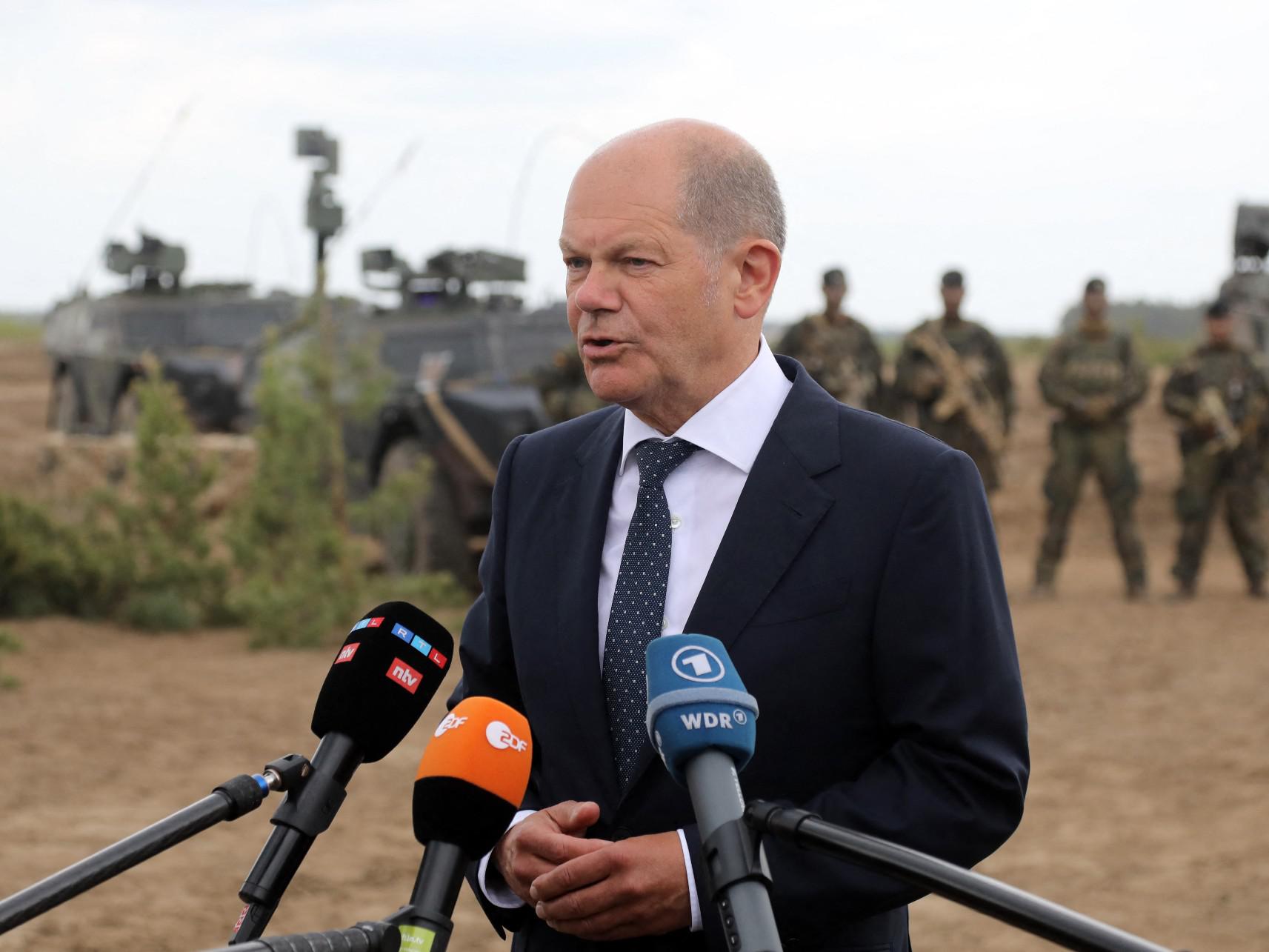 Scholz promette a Lituania brigata da combattimento