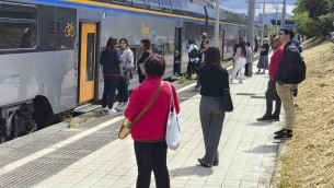 Sciopero nazionale, dai treni all'industria chi sciopera oggi e perché