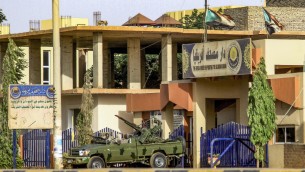 Scontri Sudan, tregua di 24 ore per evacuare feriti e civili