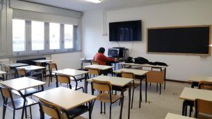 Scuola Campania, De Luca: "Elementari e medie chiuse fino a fine gennaio"