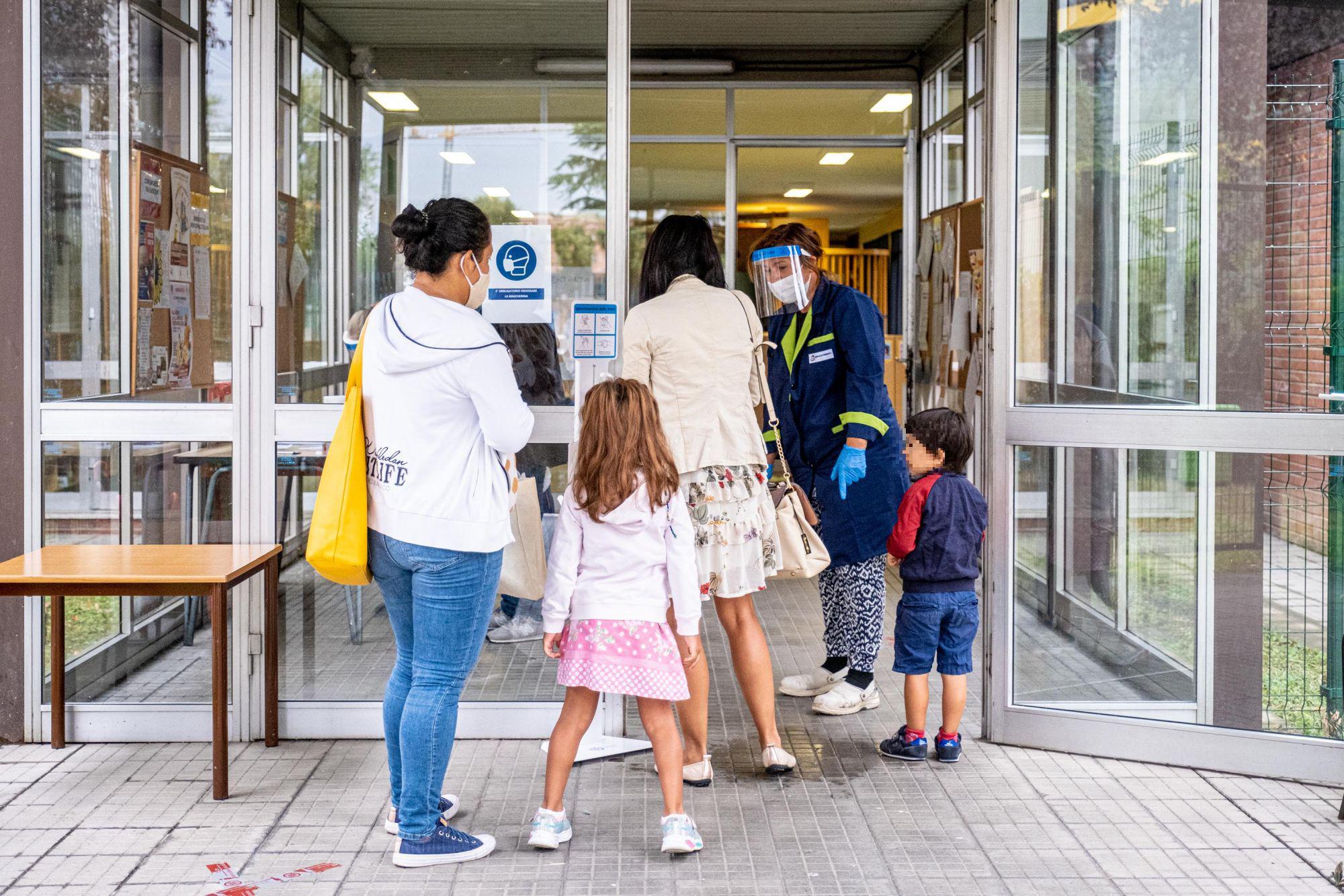 Scuola e Covid, Bianchi: "Dad? Solo per classi con contagi"