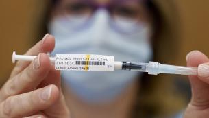 Scuola, la prof no vax: "piangiamo tutti..