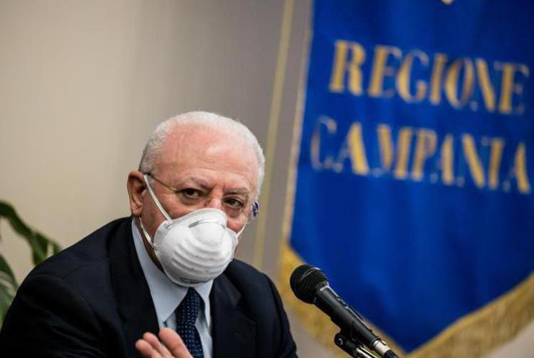 Scuole chiuse in Campania, ricorso su ordinanza: Regione presenta memoria