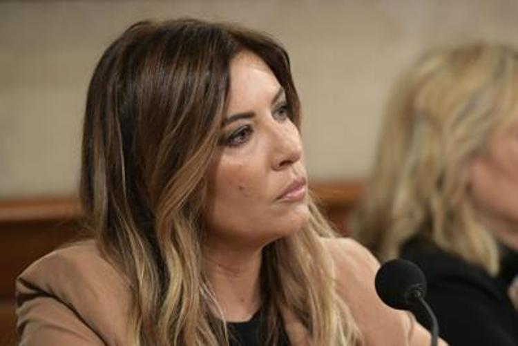 Selvaggia Lucarelli: "Mia madre è morta di Covid e compromessi"