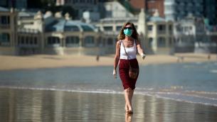 "Sì a mascherina in spiaggia, lanciare moda abbronzatura col segno"