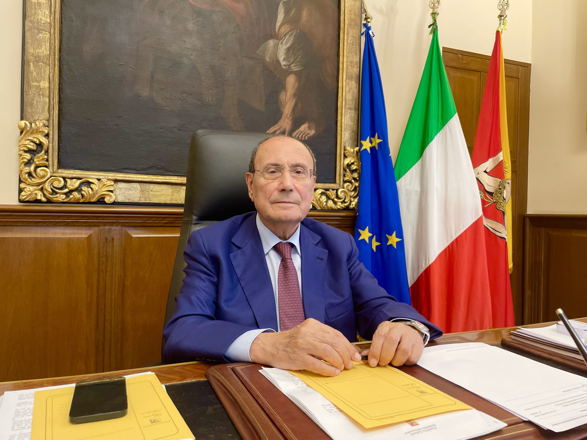 Sicilia, trovato pacco sospetto sotto casa di Schifani