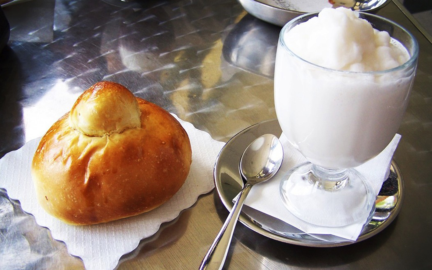 sicilian-brioche-with-granita
